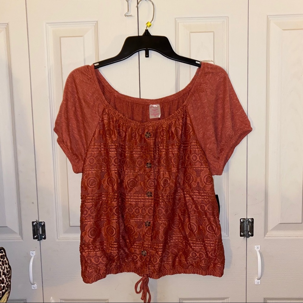Brand new rust lace top